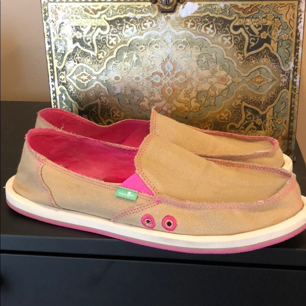 Sanuk Donna sidewalk surfer 10 khaki and hot pink